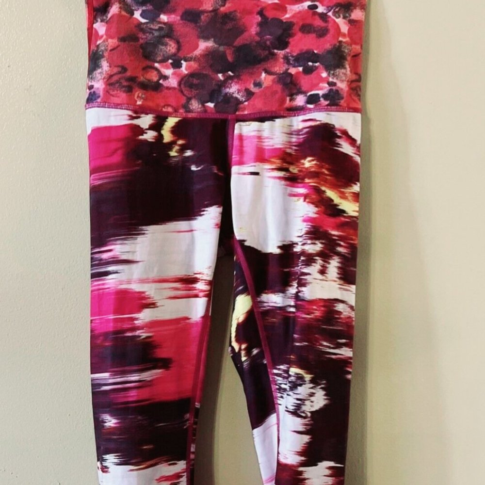 Lululemon Womens Pigment Wind Berry Wunder Under Crop Hi-Rise Pant